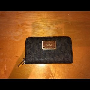 MK wallet
